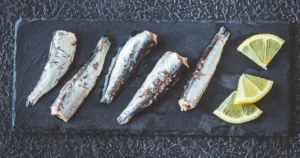 I benefici delle sardine sul nostro corpo: il pesce povero che continua a incuriosire